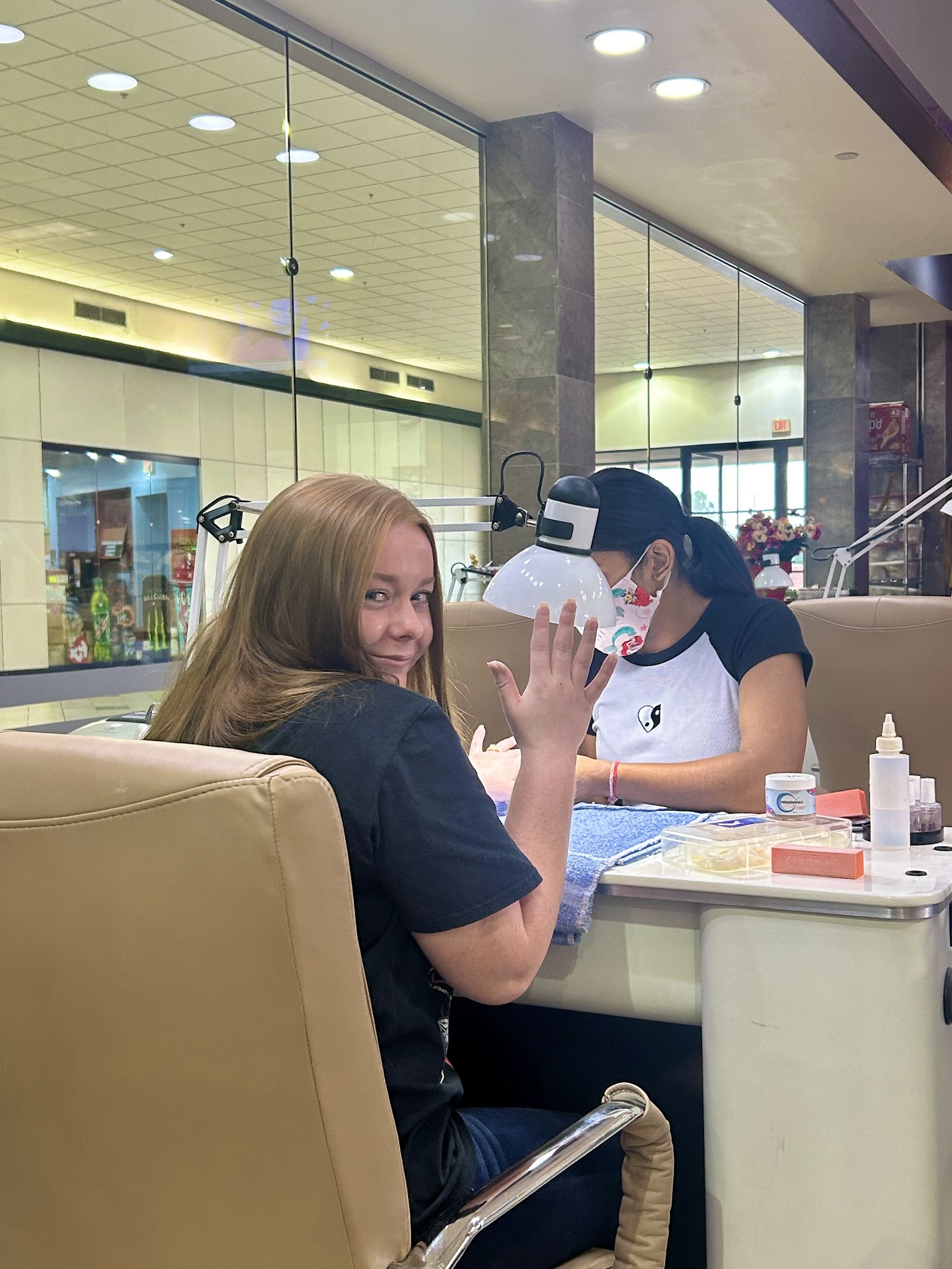 California Nails & Day Spa nail photo 4